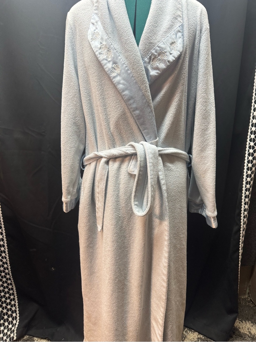Light Blue Women's Plush Robe with Embroidered Collar